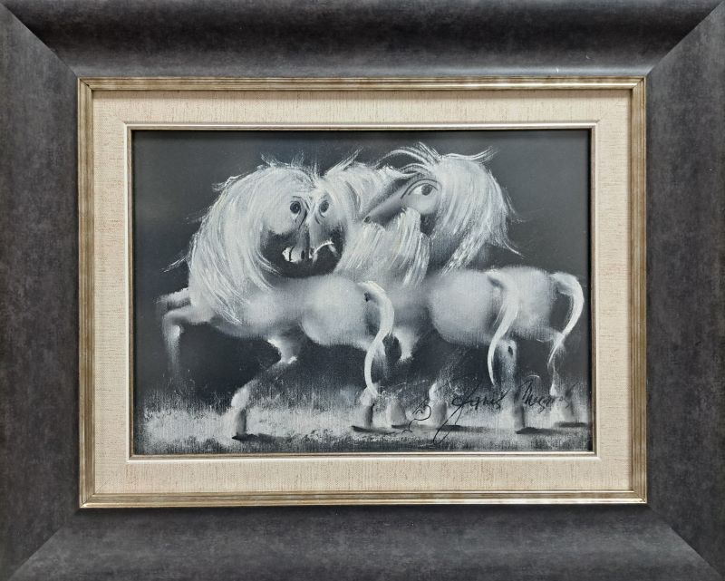 Crno bela porodica XVI, Janoš Mesaroš, pastel, luksuzno uramljen, sa 41×51 cm, bez 25×35 cm, sertifikat, 23600 dinara